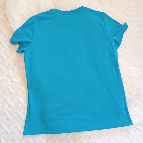 {Nike} The Nike Tee Dry Fit Shirt - Picture 2 of 3